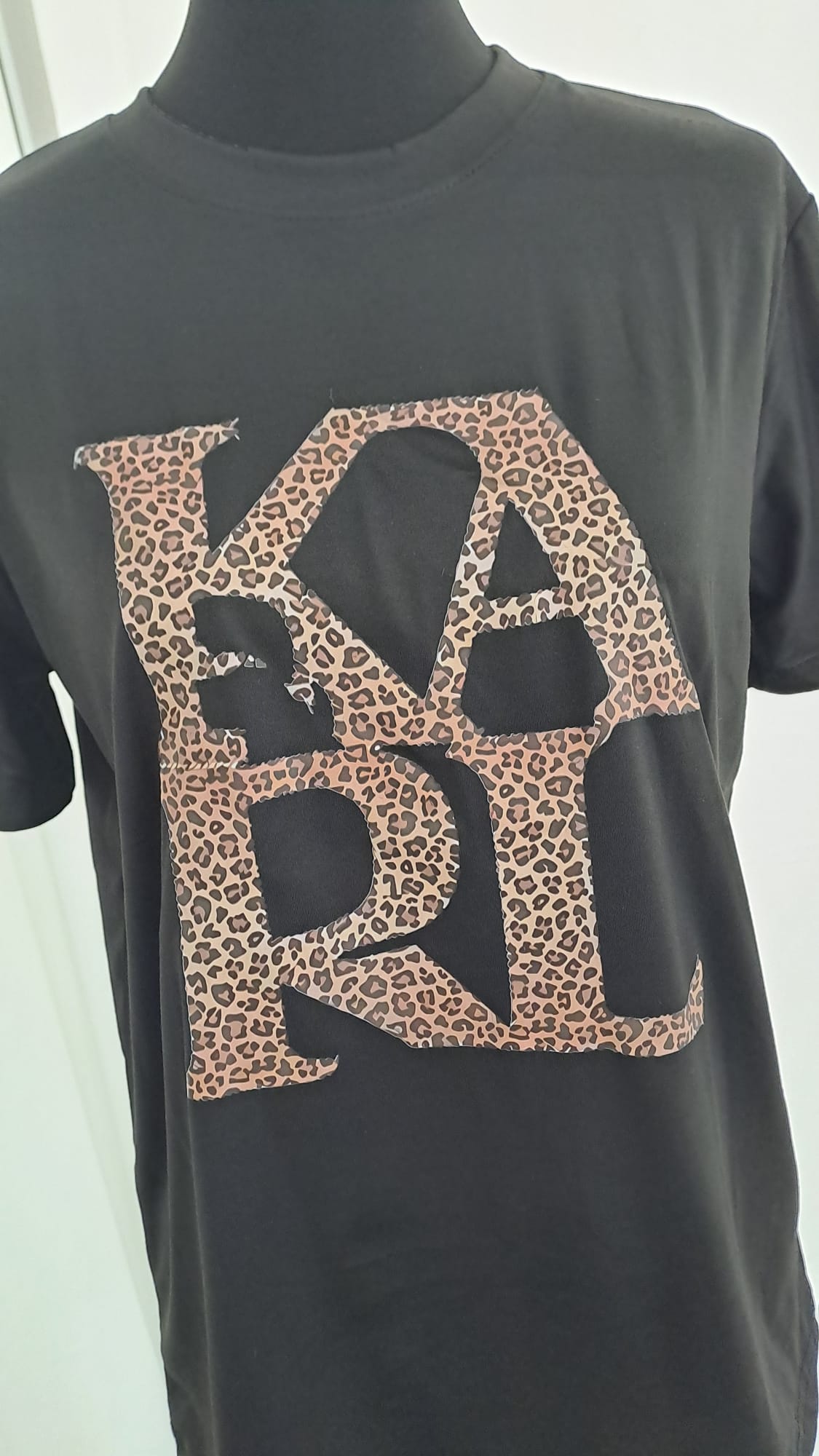 Shirt "Karl" 11070 Leoprint Schwarz | Statement-Shirt
