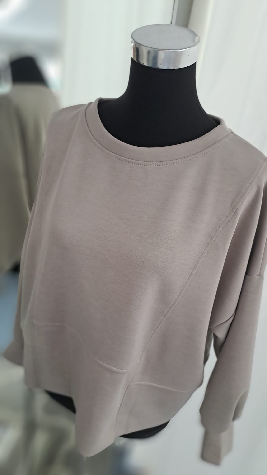Pullover Taupe - Charme Mode 6985 - Detail Ausschnitt