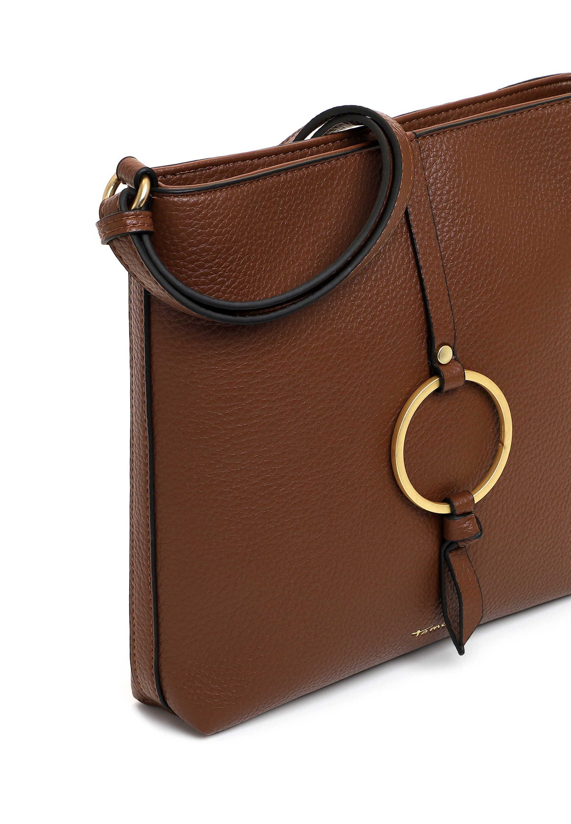 Tamaris Crossover 34821 Cognac - Praktisch und stilvoll zugleich - Detailansicht Goldetails