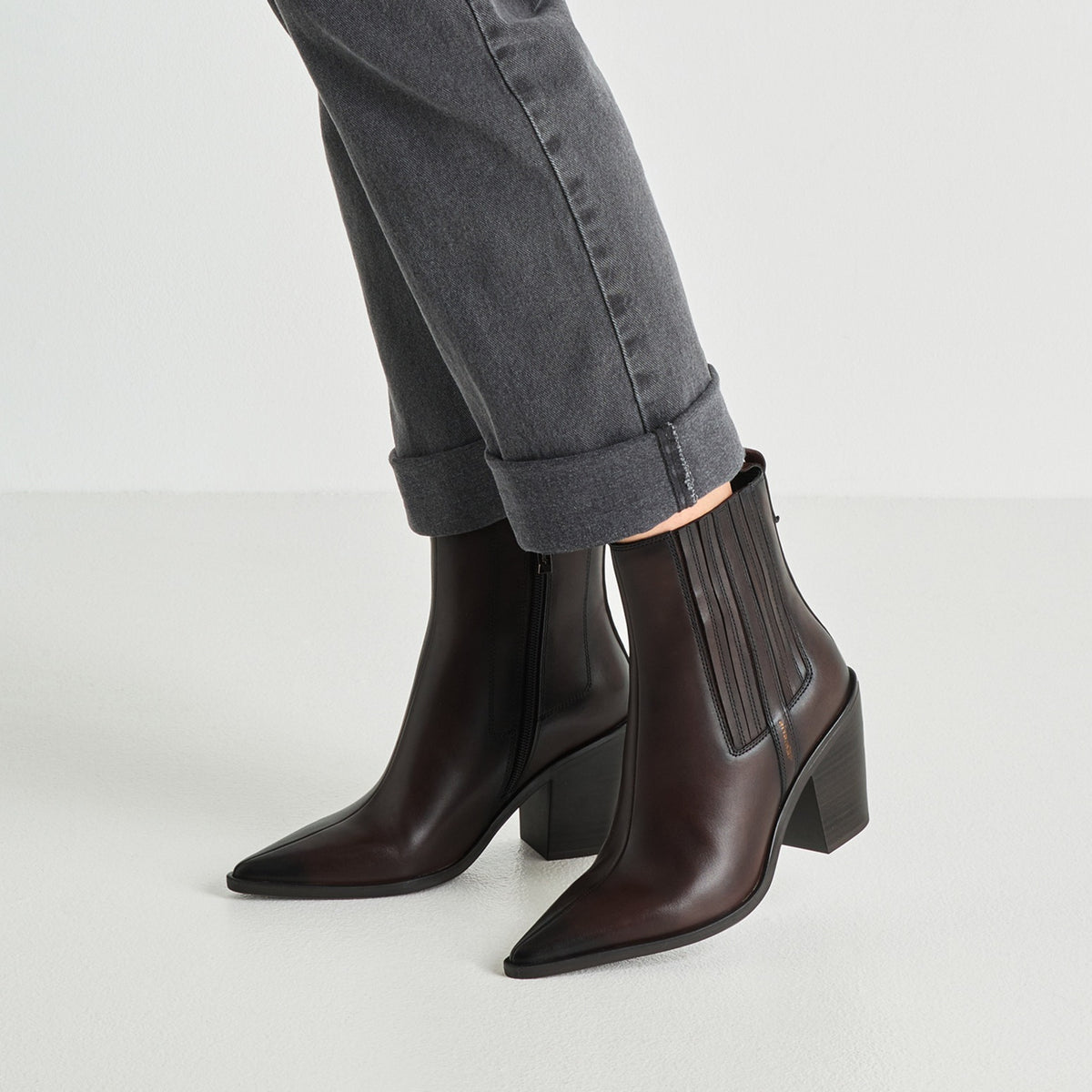 Tamaris Lederstiefelette 25359 Mahogany-Braun - Touch-it Fußbett - Stylinspo