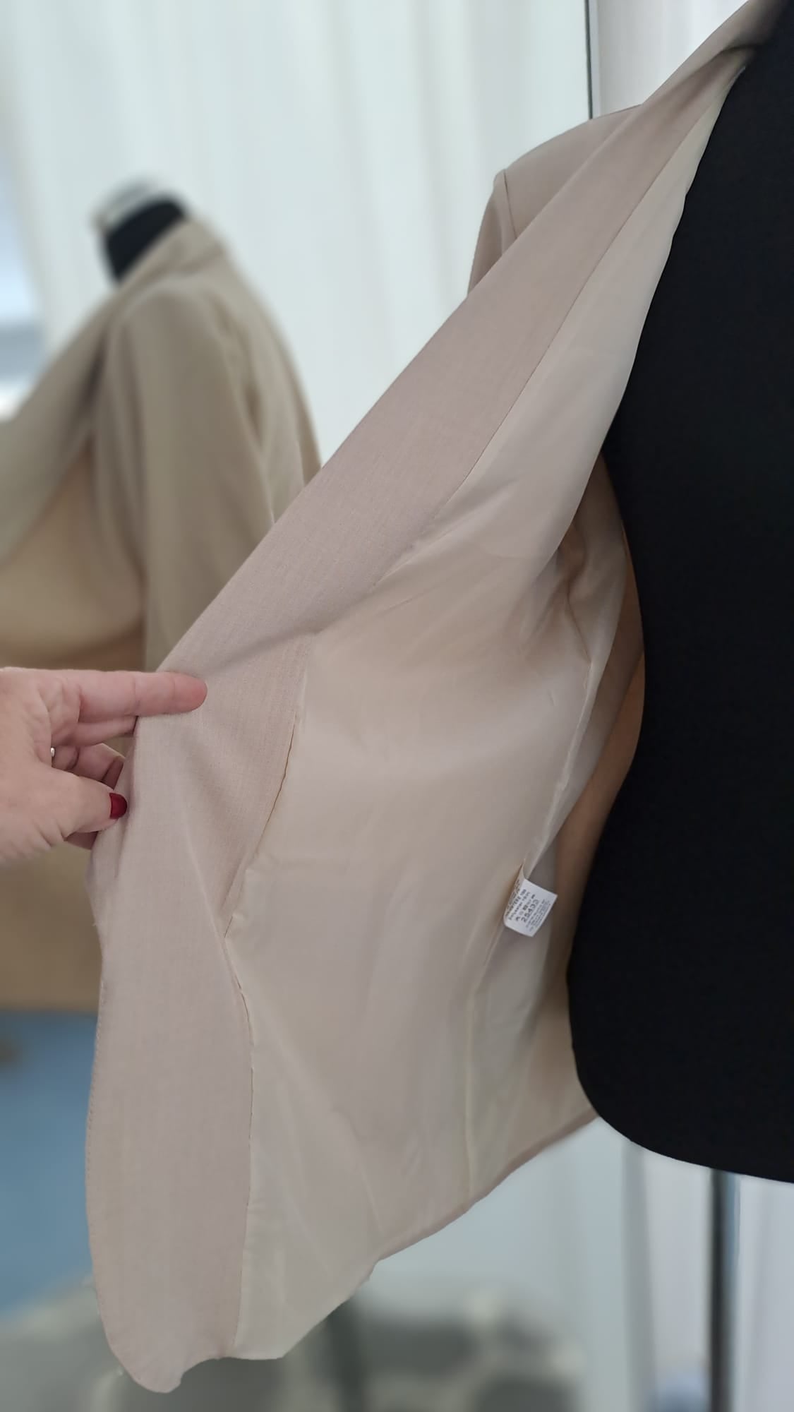Longblazer Beige - Offener Schalkragen | SM Youngfashion 6880 - Detailansicht Futter