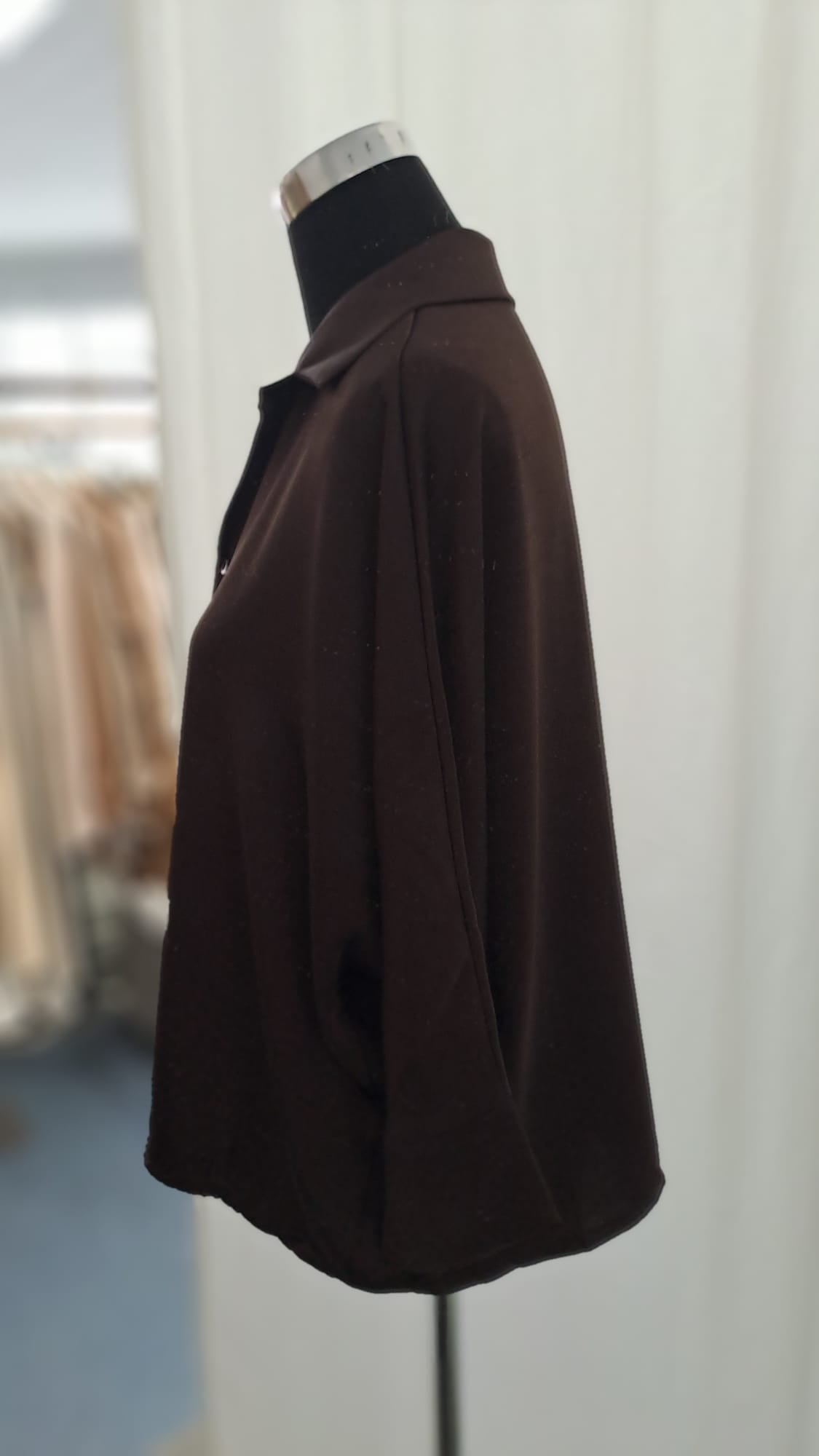 Satinbluse Mocca | Reverskragen & Knopfleiste | SM Youngfashion 6903 - Frontansicht