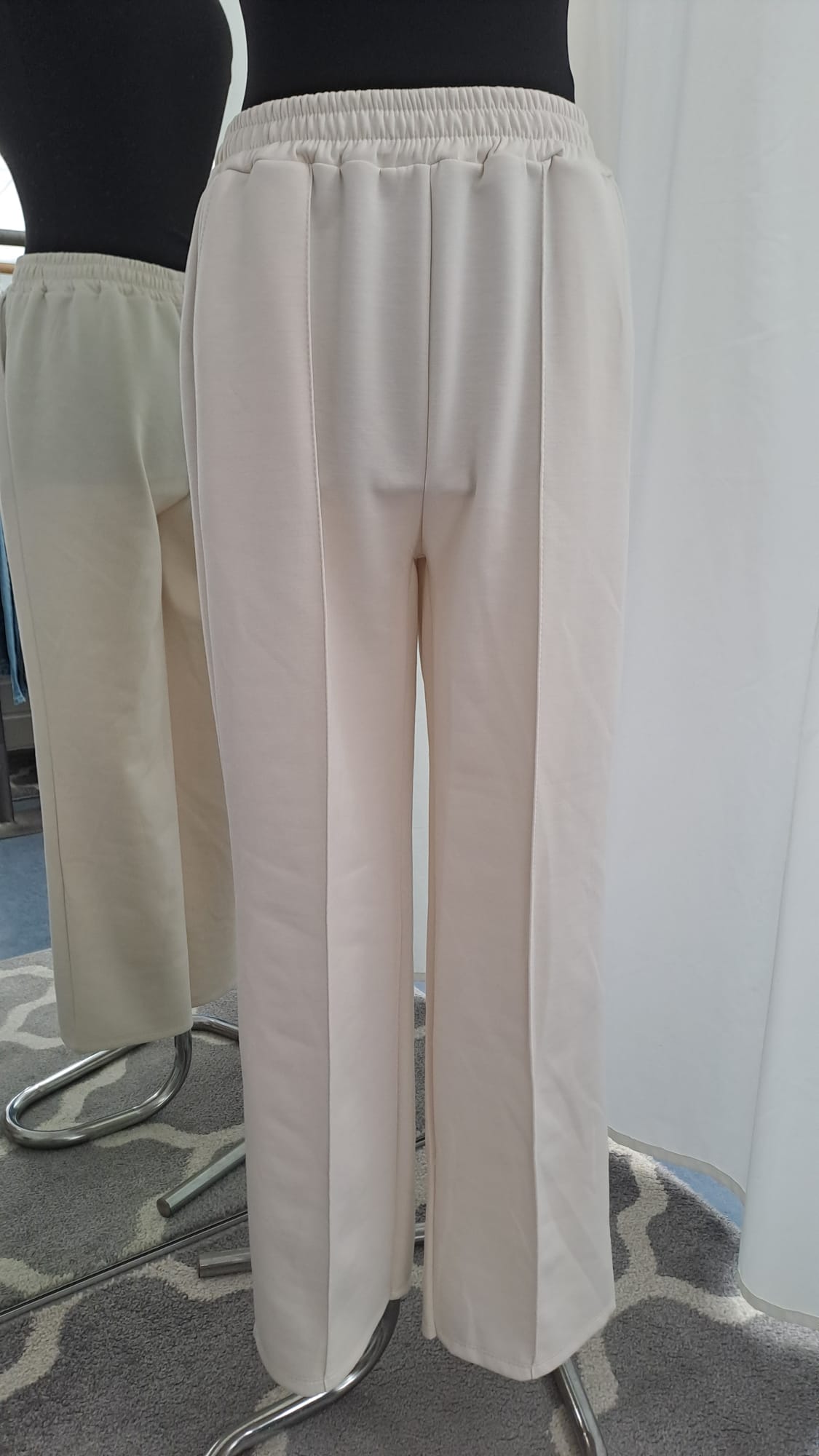 Young Collection Hose 4145 Beige