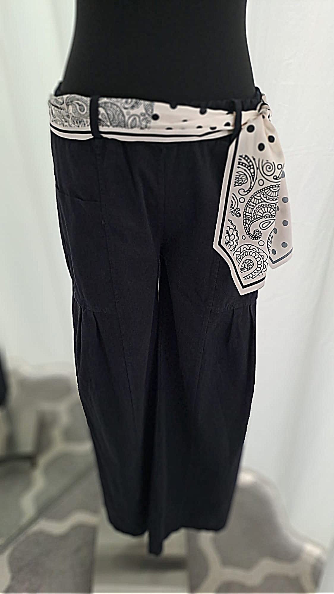 Culotte Hose Schwarz mit Schal - Charme Mode 6821 - Vorderansicht