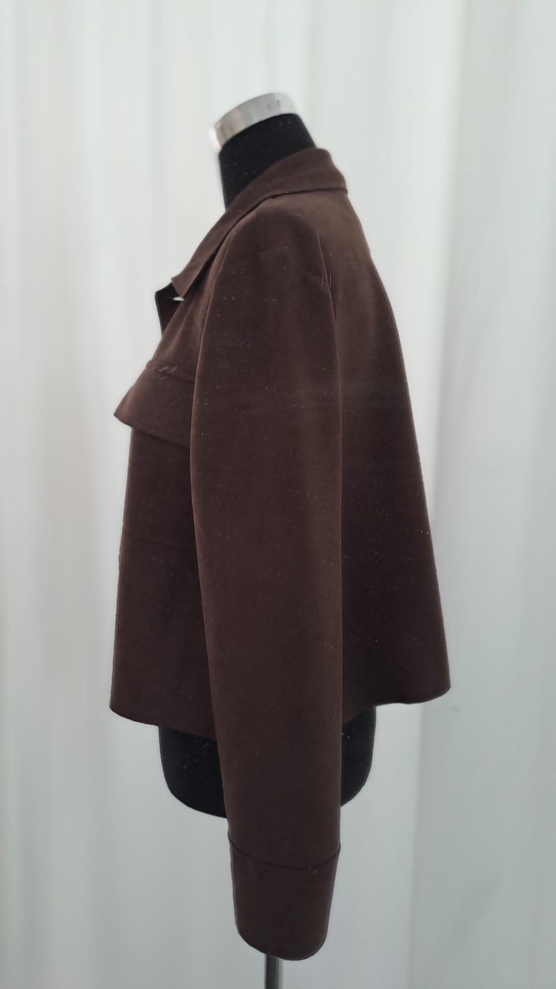 Jacke Mocca Wildlederoptik | Charme Mode 6789 - Detailansicht Arm