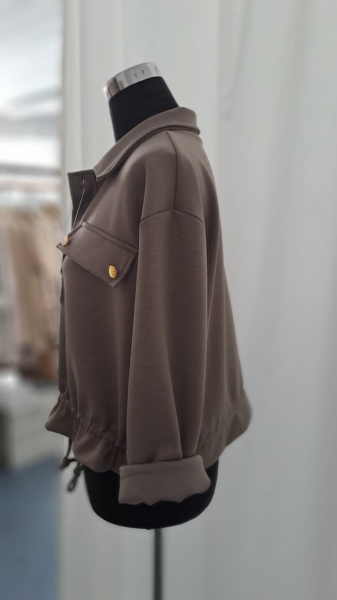 Leichte Jacke in Taupe – Elegante Übergangsjacke - SM Youngfashion 6892 - Vorderansicht