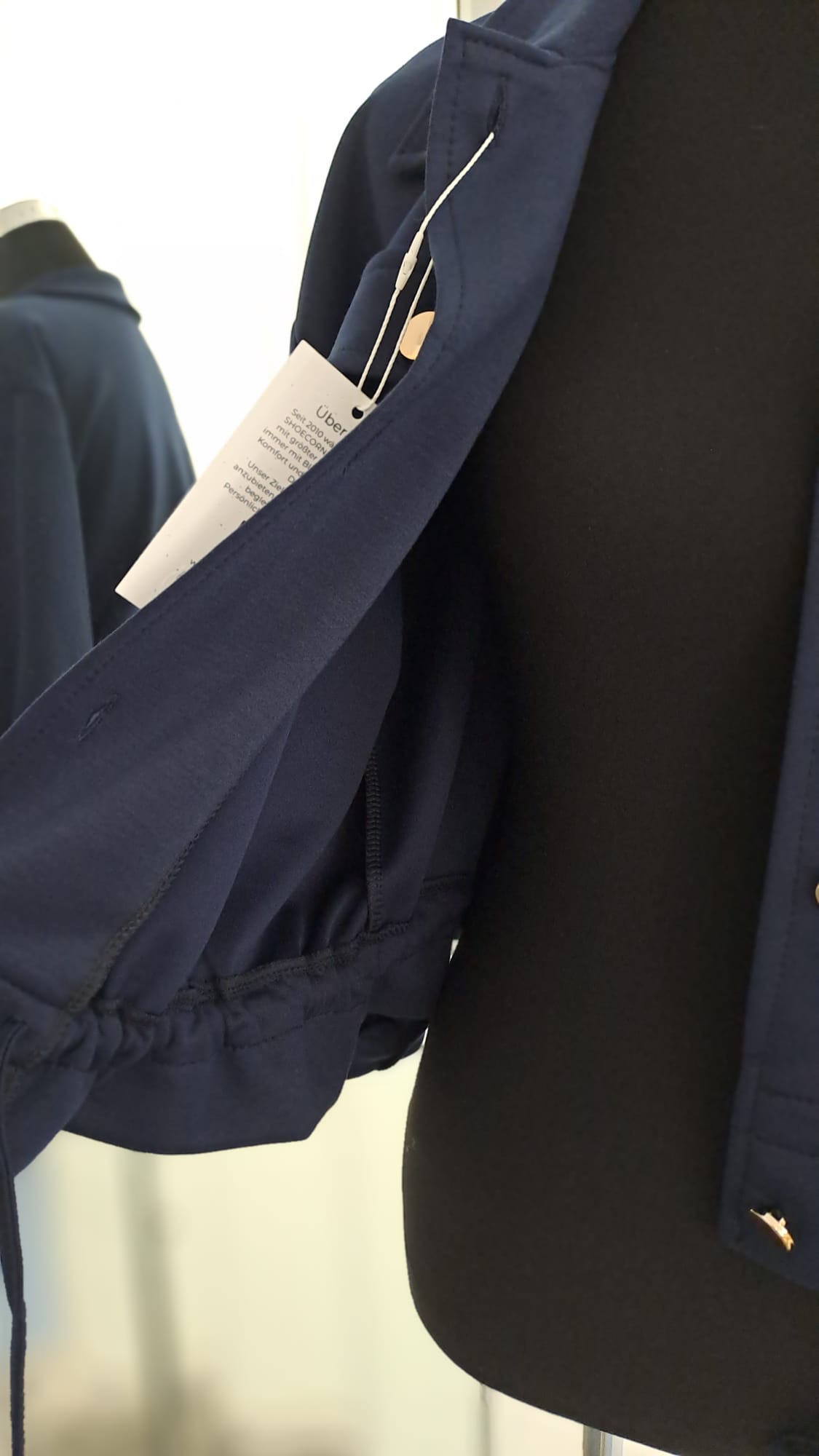 Leichte Jacke in Blau – Elegante Übergangsjacke - SM Youngfashion 6894 - Detailansicht Futter