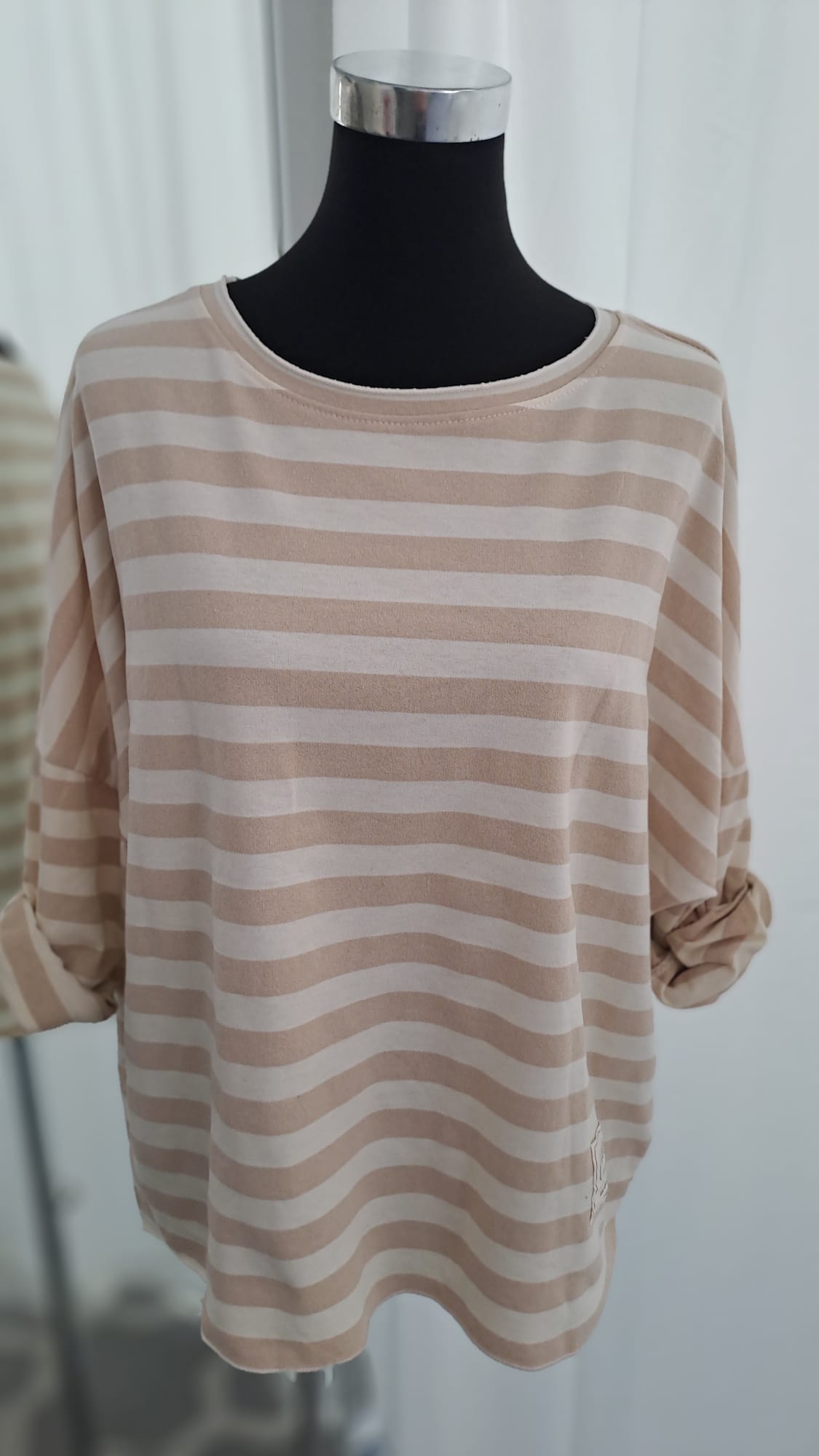 Gestreiftes Langarmshirt Camel Beige | Liping Moda 6847 - Seitenansicht