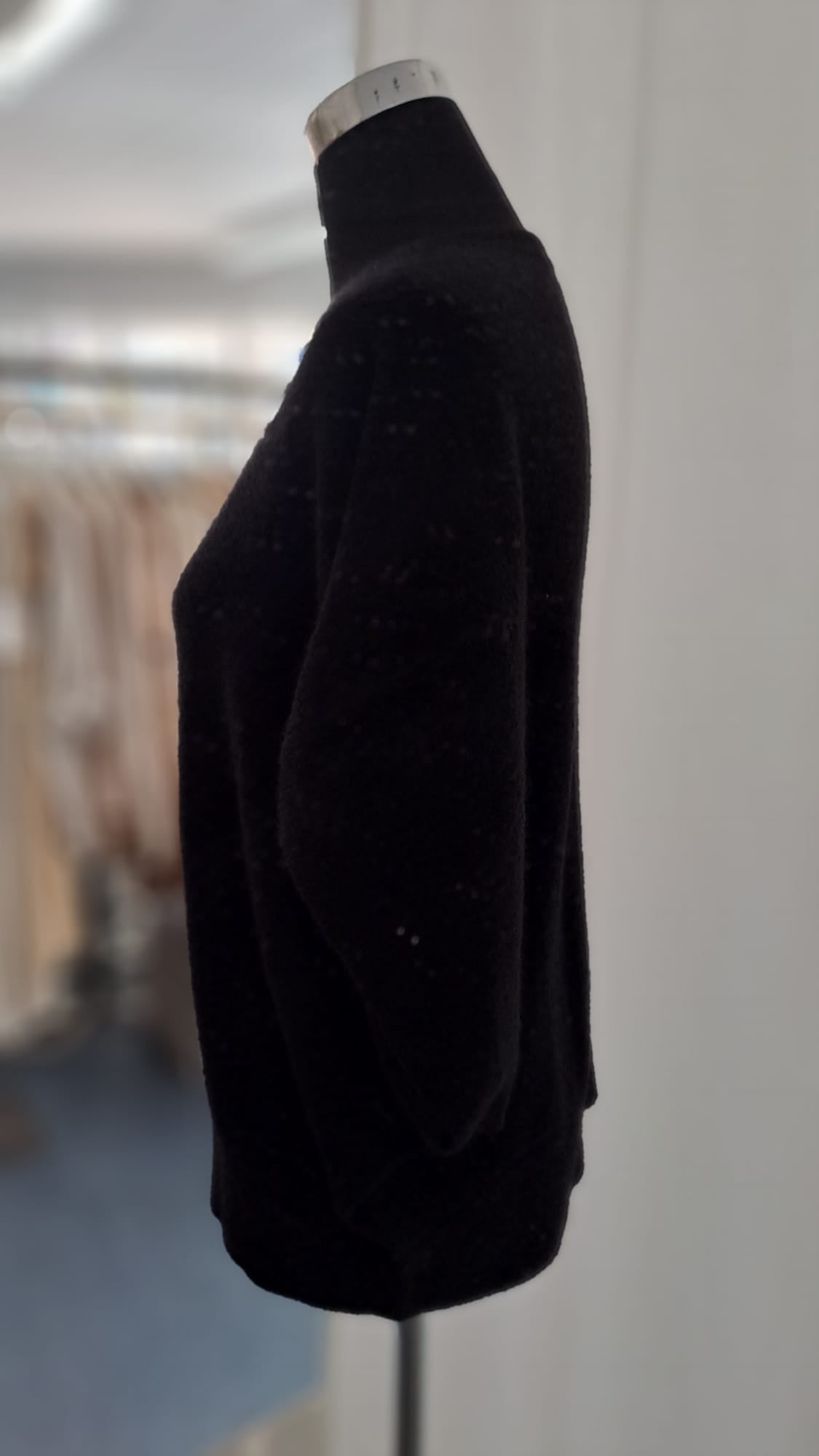 Kurzarm-Pullover 6896 Schwarz Poncho-Style - Fledermausschnitt - Seitenansicht