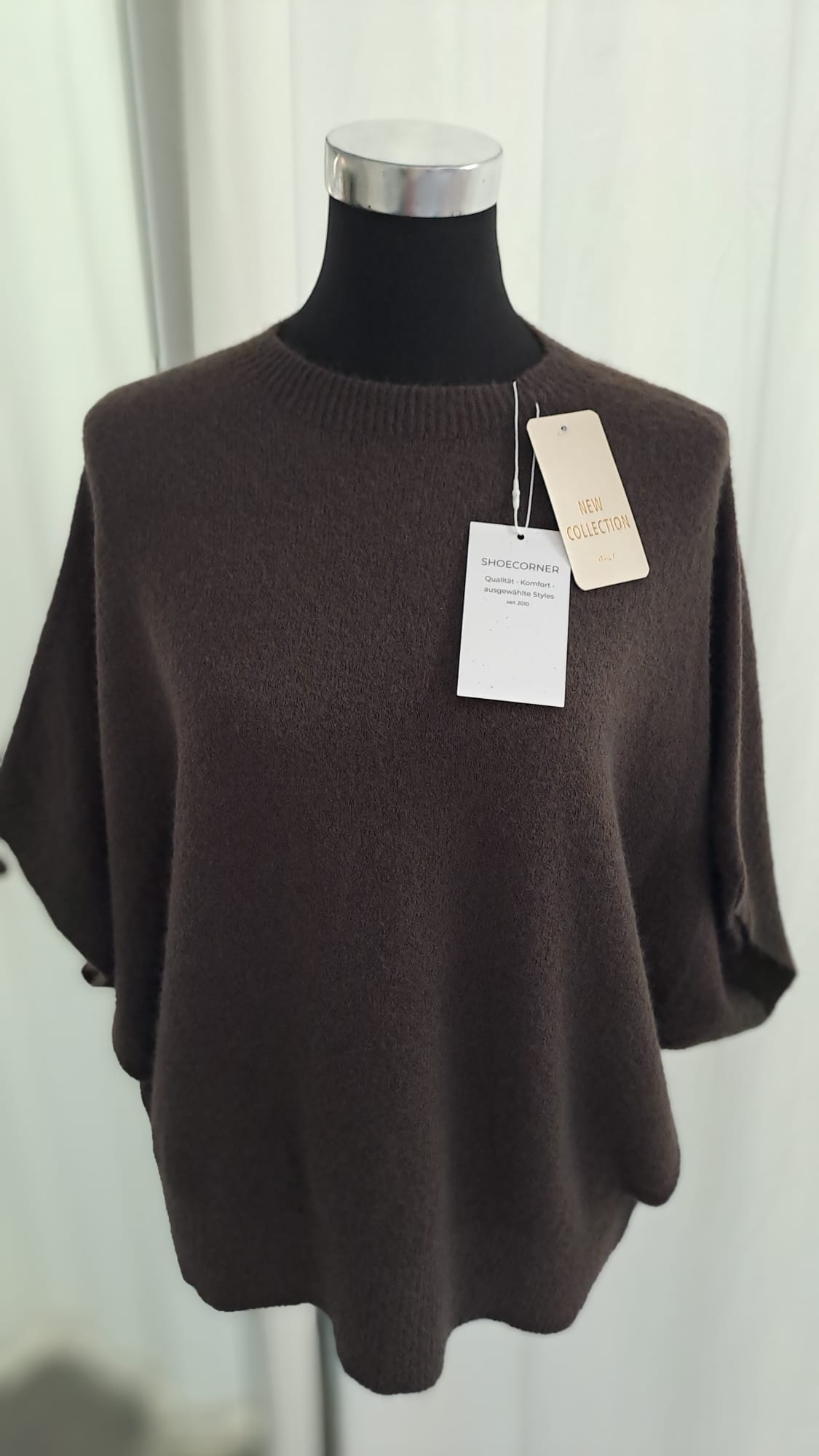 Kurzarm-Pullover Braun Poncho-Style - Fledermausschnitt - Vorderansicht