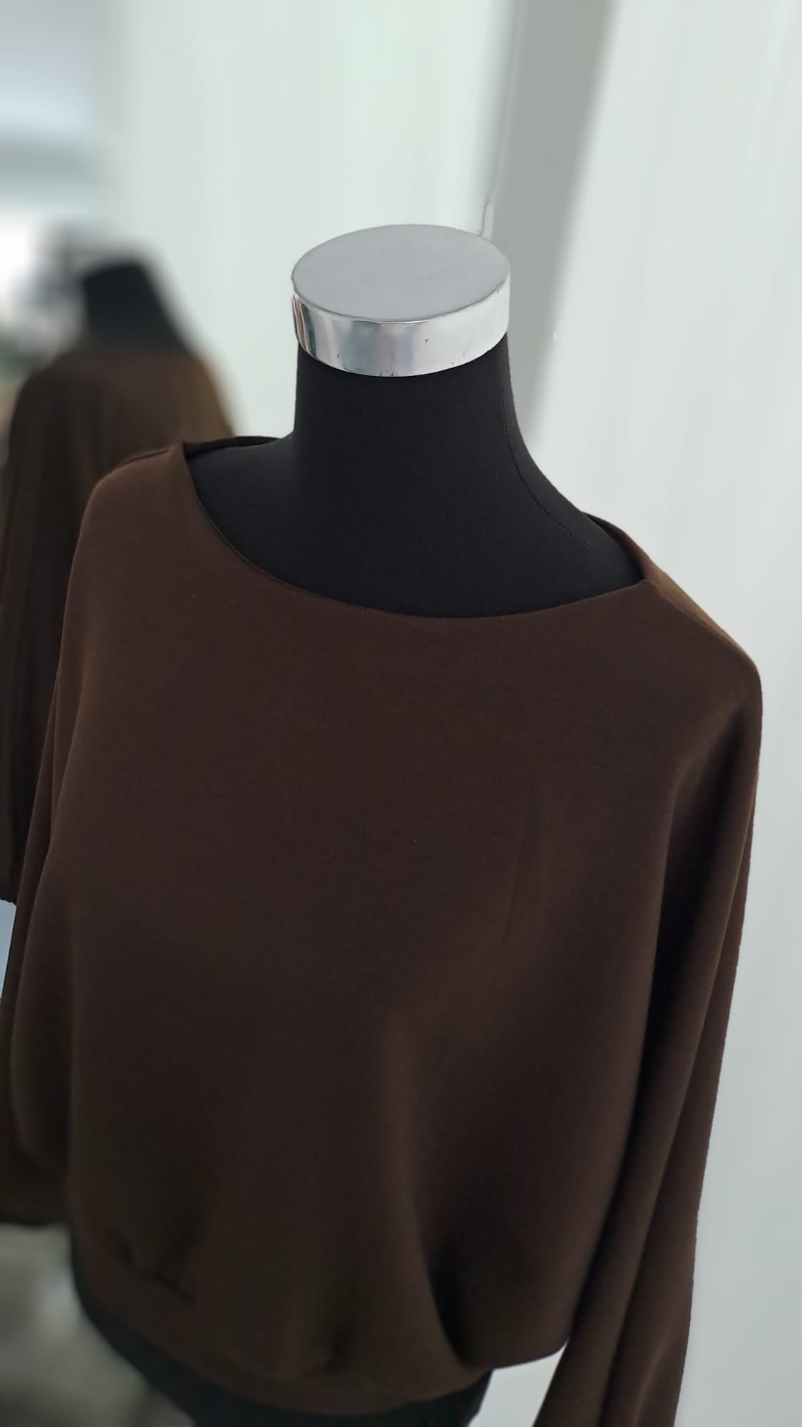 Cropped Pulli Mocca - Langarm Pullover - Charme Mode 6933 - Detailansicht Ausschnitt