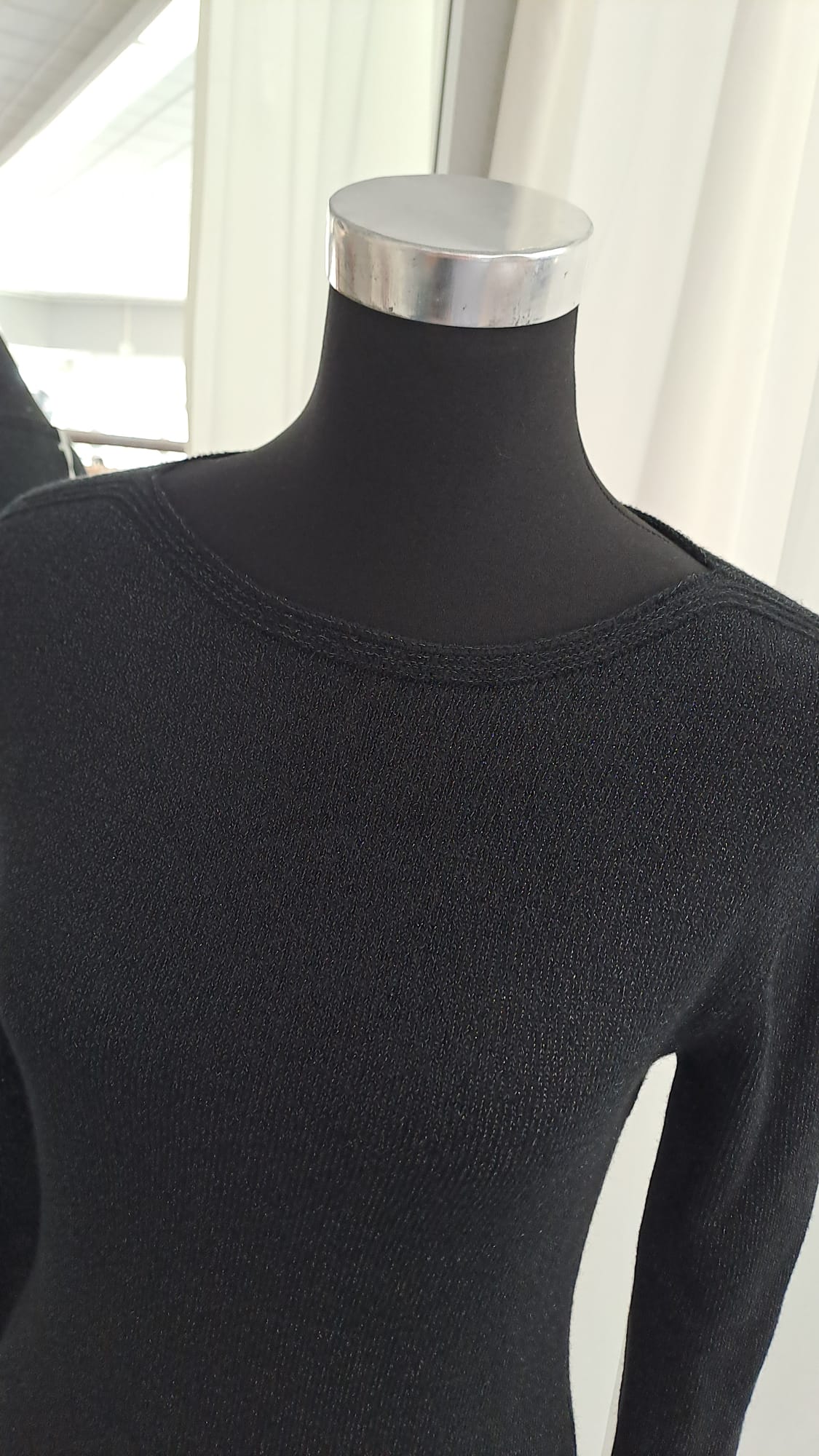Pulli Schwarz - Just Woman 9853 - Detailansicht Ausschnitt