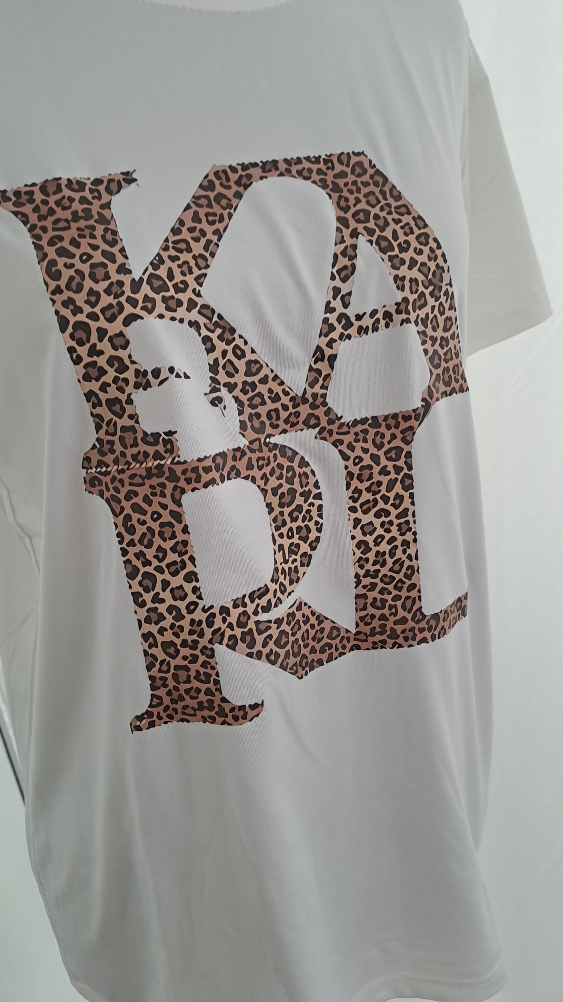Shirt "Karl" 11069 Leoprint Weiß | Statement-Shirt