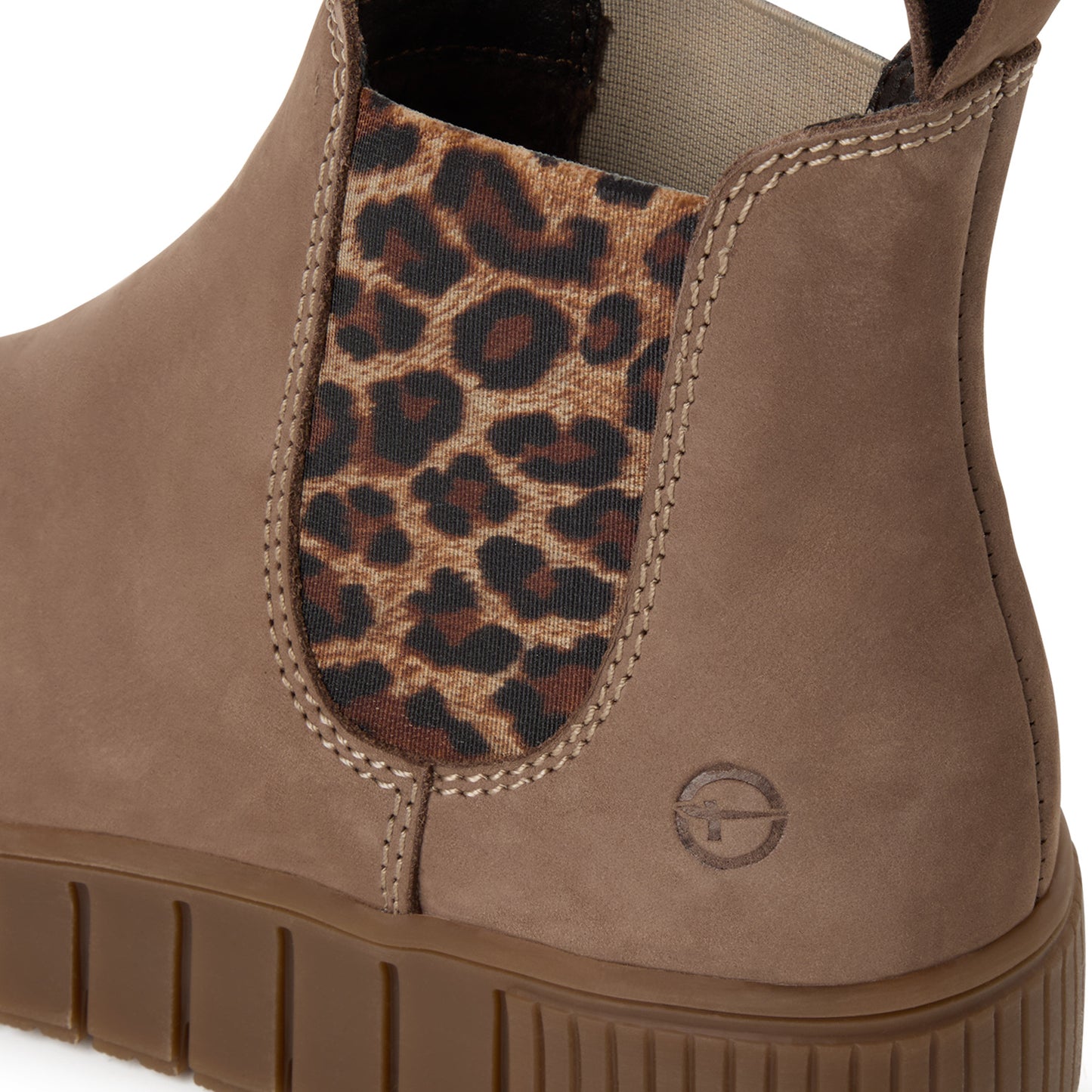 Tamaris Chelsea Boot 25403 Taupe Leopard | Leder mit Wechselfußbett - Detailansicht Ferse