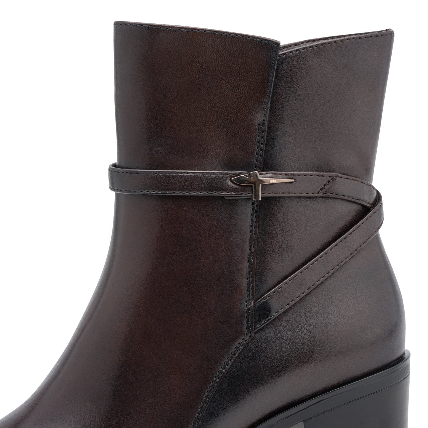 Tamaris Lederstiefelette 25331 Mahogany-Braun - Spitze Form, Fußbett - Schaftdetail