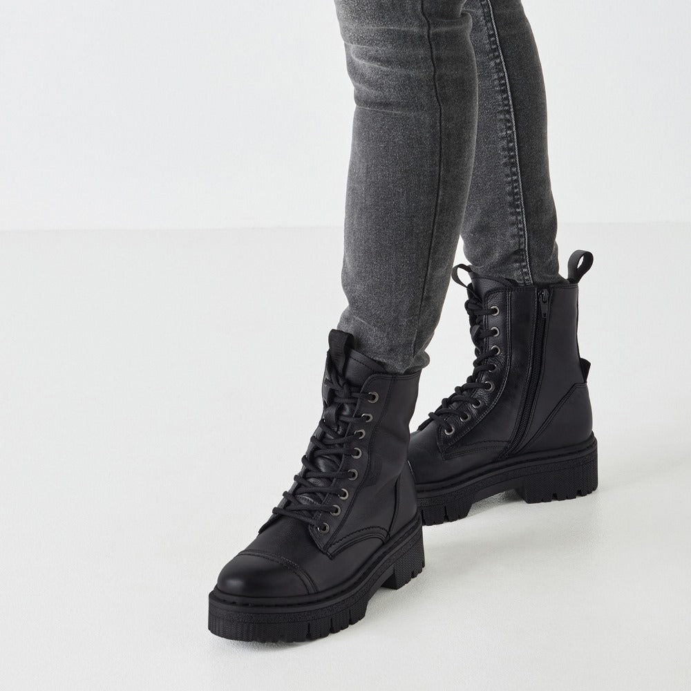 Tamaris Stiefelette 25204 Schwarz