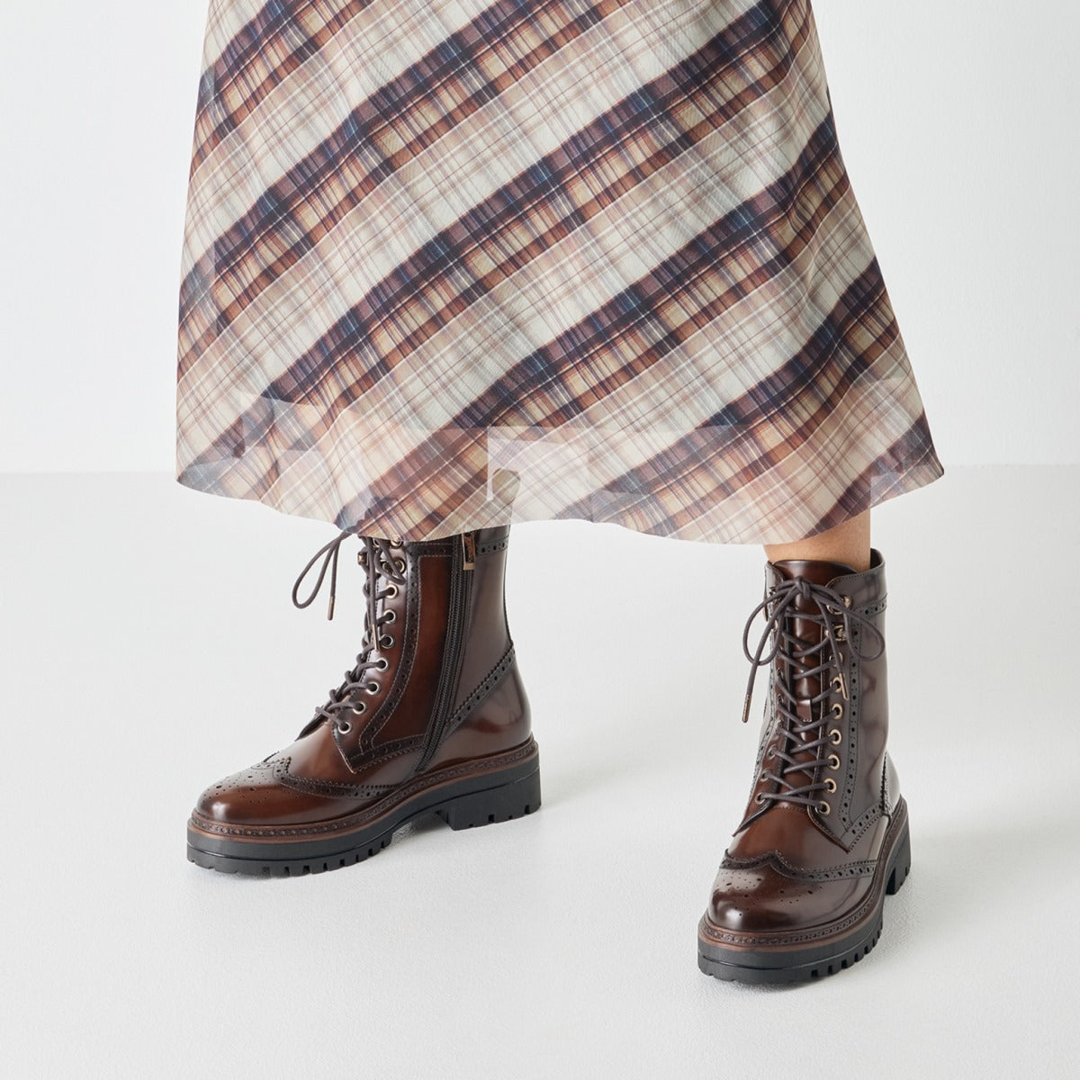 Tamaris Stiefelette 25232 Braun