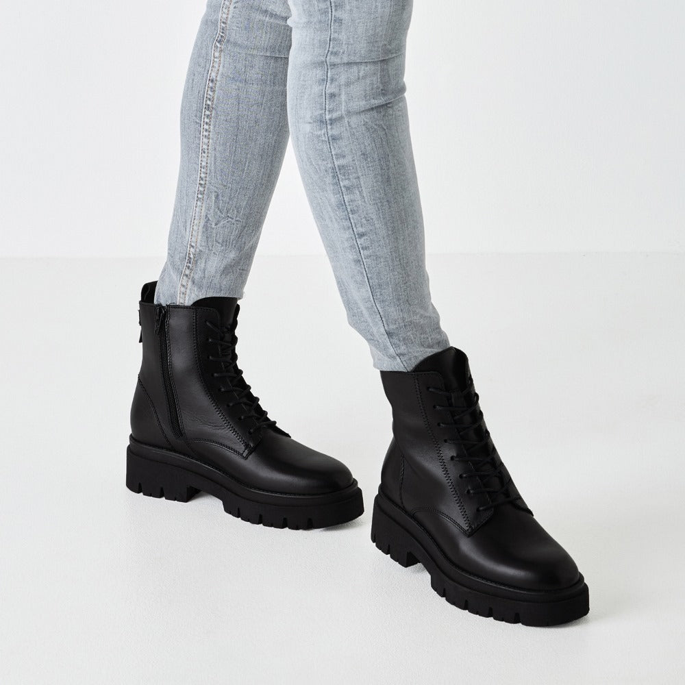 Tamaris Stiefelette M 25268 Schwarz