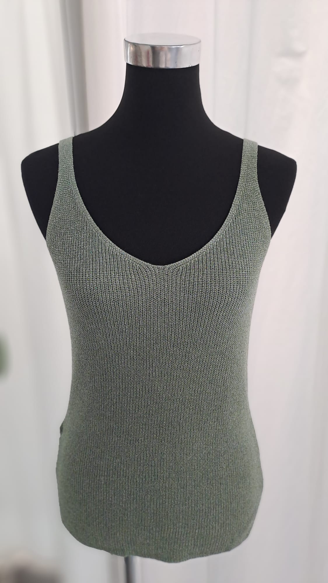 Stricktop Grün mit Silberfaser - Liping Moda 6843 - Seitenansicht